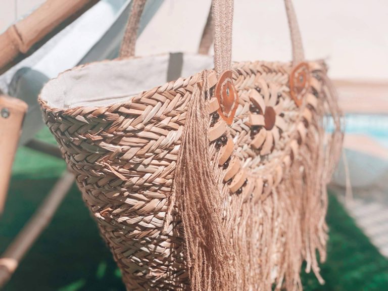 Los bolsos naturales de la firma Lola Amara que marcarán tendencia este verano