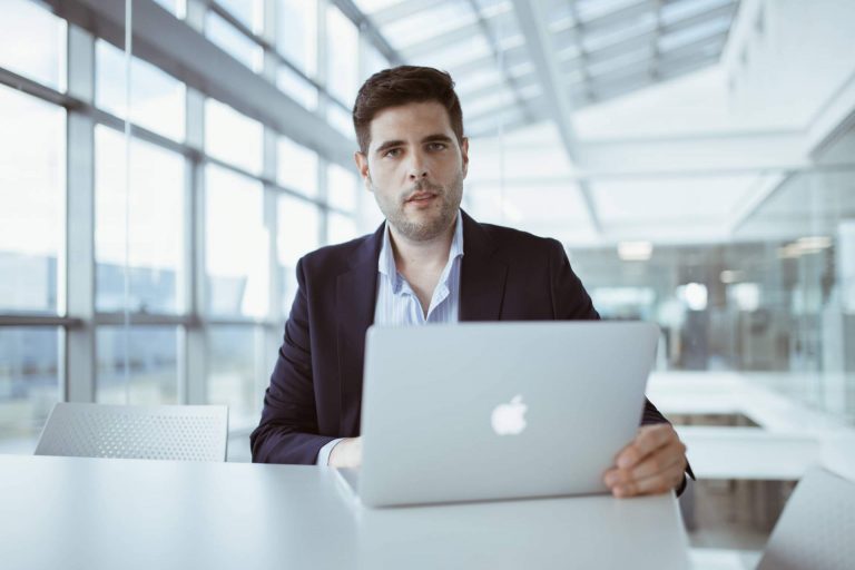 La plataforma online Área de Inversión ofrece un curso de trading que permite la iniciación en el mercado