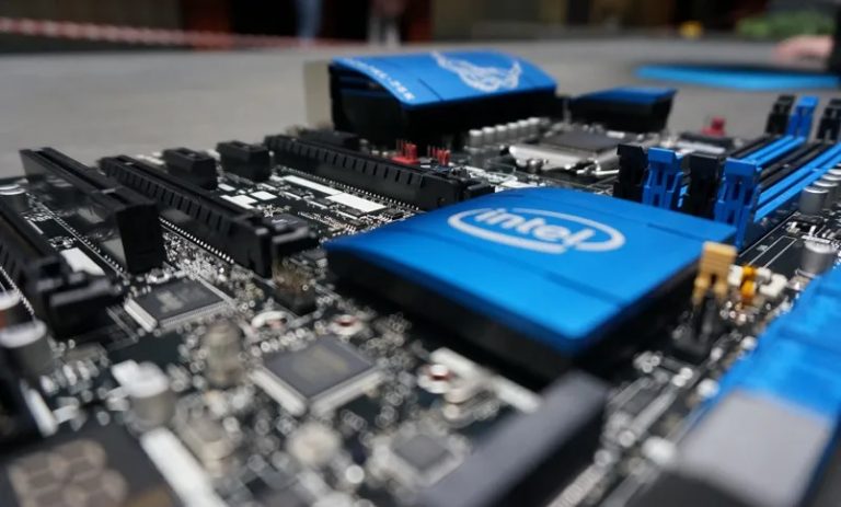 Intel cambia la nomenclatura para los nodos de proceso y anuncia asociación con Qualcomm