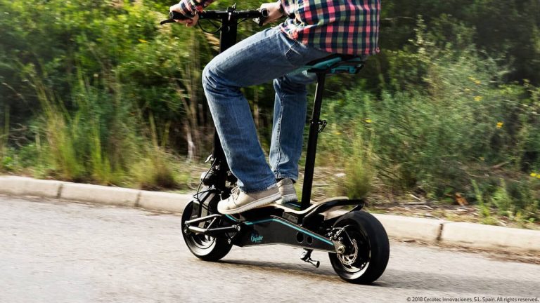 Patinetes eléctricos con sillín: ¿son legales? ¿Cuánto cuestan?