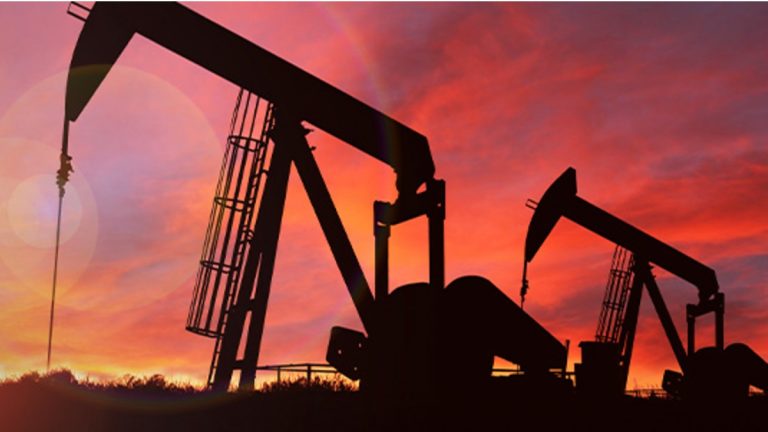 El petróleo baja casi un 7% tras el acuerdo de la OPEP+ para incrementar la producción