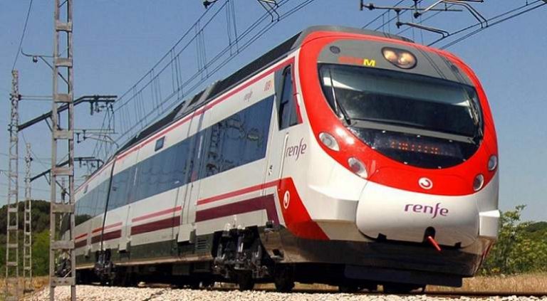 Renfe y Alstom firman el acuerdo de compra de los 152 trenes de cercanías