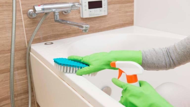 Limpieza perfecta de la bañera o la ducha