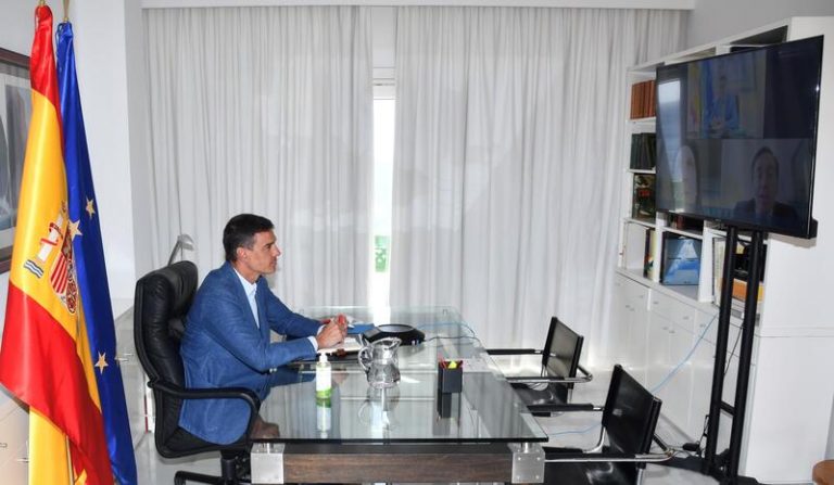 Sánchez reúne este jueves a sus ministros por Afganistán