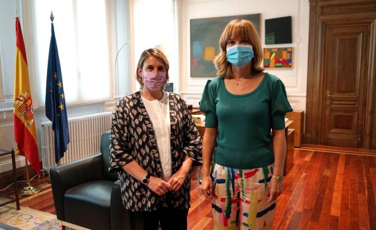 Alegría aborda con asociaciones de madres y padres el inicio del próximo curso