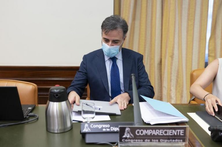 El Gobierno tratará de reducir al máximo la estancia en Torrejón de los afganos evacuados