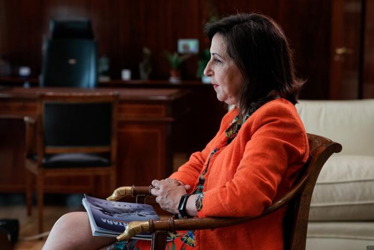 Robles dice que comparecerán en el Congreso, pero rechaza las críticas