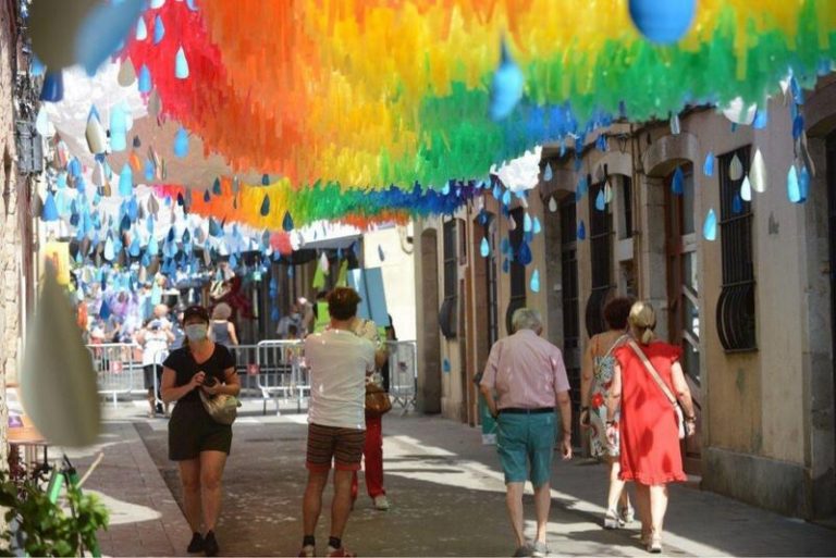 Termina la fiesta mayor de Gràcia en Barcelona tras más de 260 actividades