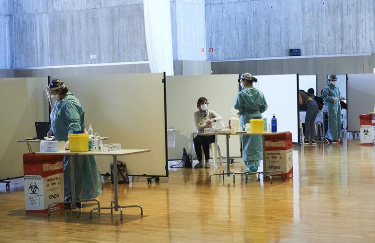 Cantabria detecta el triple de casos entre los no inmunizados que entre quienes sí lo están