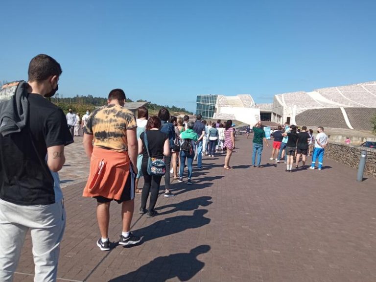 Galicia inicia hoy la vacunación de los jóvenes de 12 y 13 años