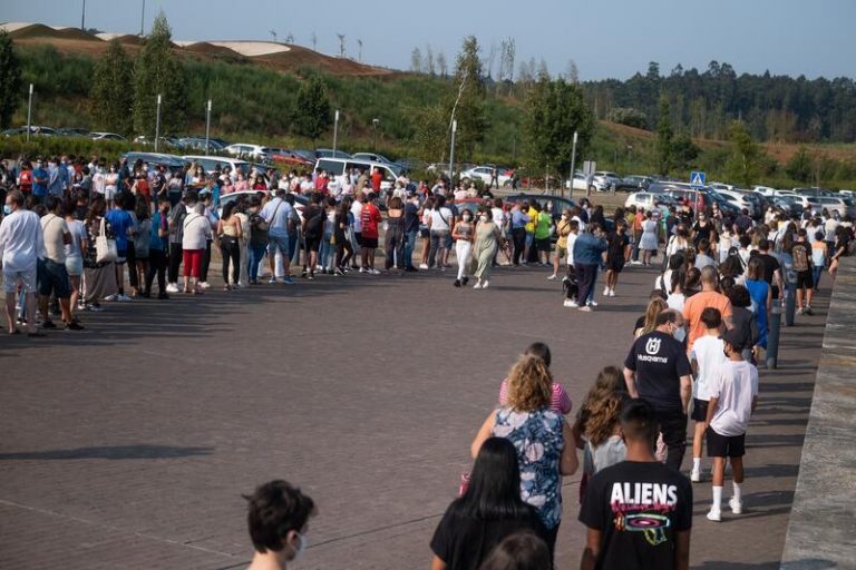 Más de 100.000 gallegos de entre 10 y 19 años tienen al menos una dosis de la vacuna