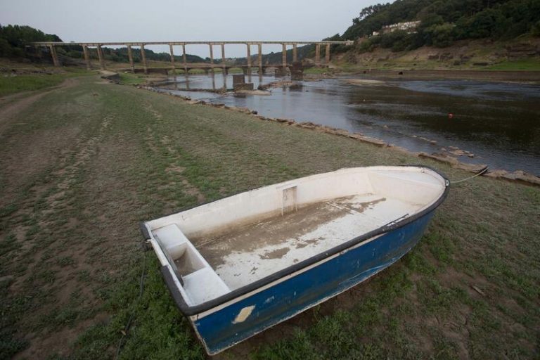 Los embalses bajan hasta el 43,96% de su capacidad e igualan a la misma semana de 2017