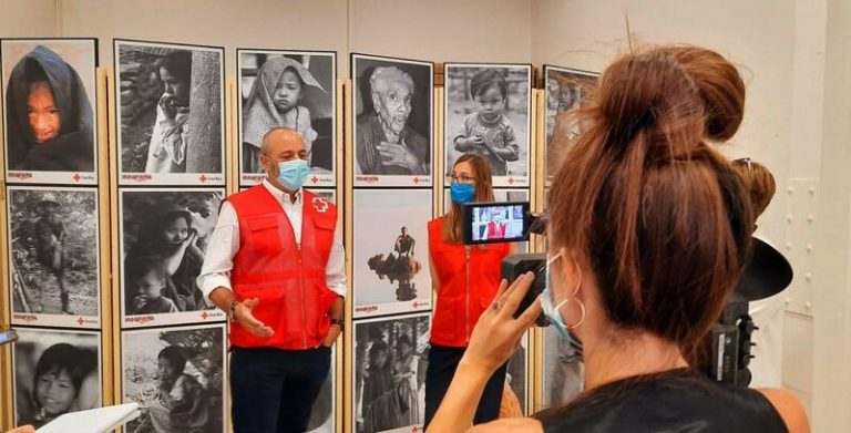 Los refugiados afganos llegados a Aragón descansan  tras venir ''desorientados y cansados''