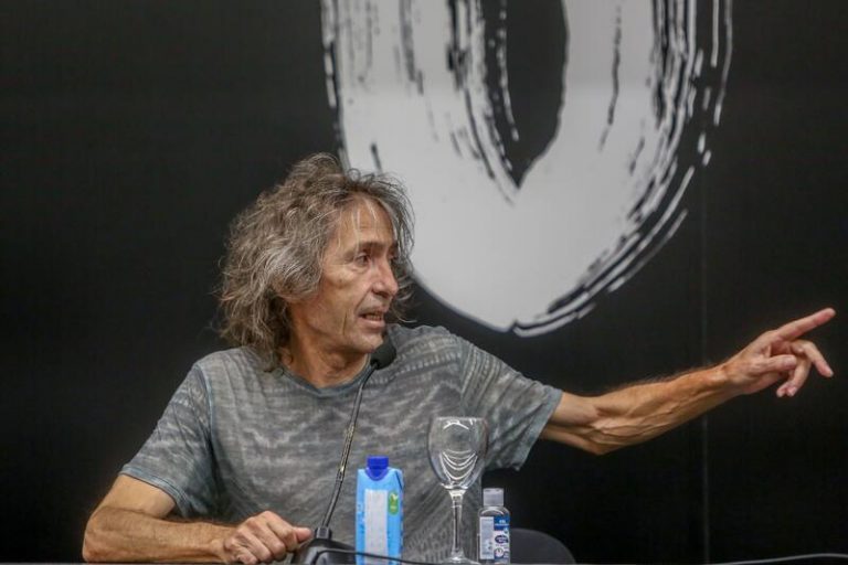 Robe anuncia que la gira de Extremoduro ha sido cancelada por Live Nation