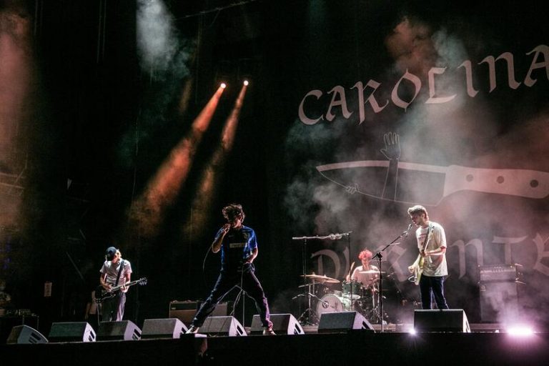 Carolina Durante da la sorpresa en el concierto 'Algo inesperado' de los Verano de la Villa