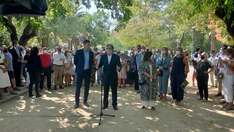 Vara ofrece a Sánchez el apoyo de Extremadura