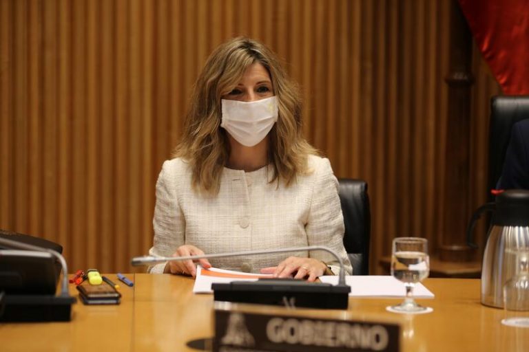 Trabajo convoca a los agentes sociales para negociar la subida del SMI