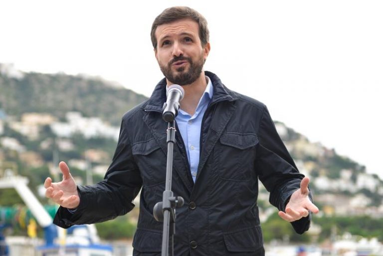 Casado exige a Sánchez cumplir el REF canario al margen de lo que se negocie en Presupuestos