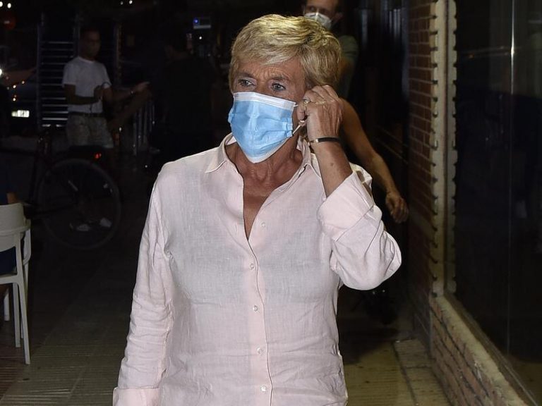 Chelo García Cortés suelta la bomba. ¿Está Isabel Pantoja escribiendo sus memorias?