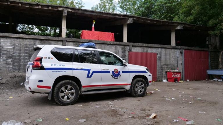 Localizada una fiesta ilegal con más de 500 personas en Astigarraga