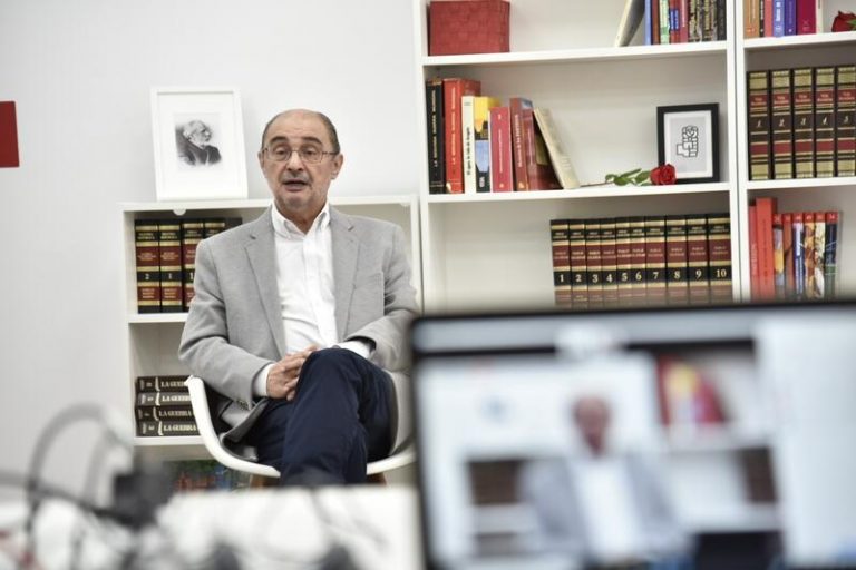 Lambán presentará su candidatura para continuar como secretario general del PSOE Aragón