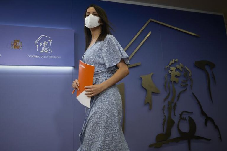 Arrimadas pide una mesa de energía contra la subida de la luz