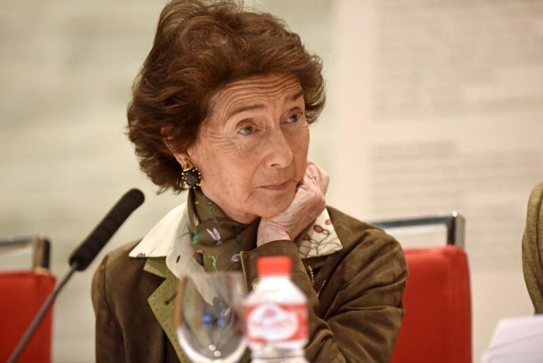 Informe señala que no hay impedimento para el nombramiento de O'Shea como doctora honoris causa