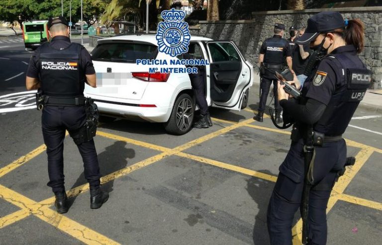 Tres extranjeros detenidos en La Palma por agredir a pedradas a la Policía
