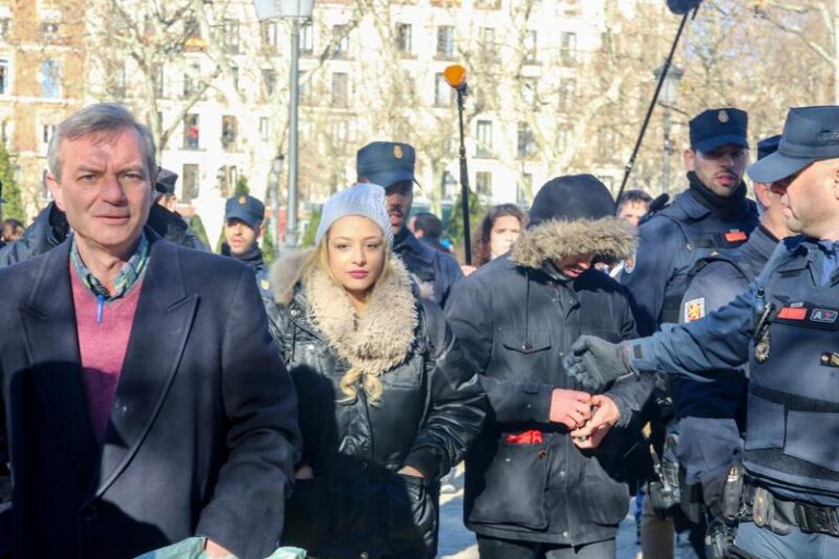 Detenida la líder de Hogar Social Madrid tras la okupación del antiguo edificio del NO-DO