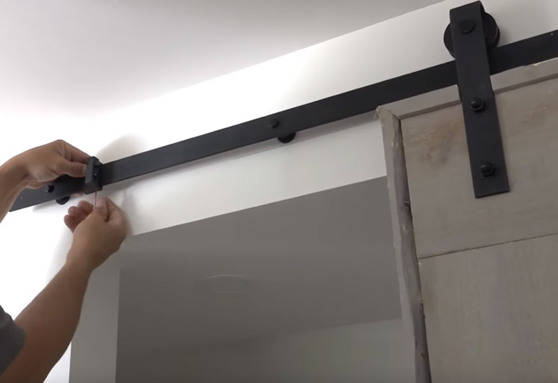 Cómo instalar una puerta corredera 3 ¿Si decido comprar una puerta corredera cómo podría instalarla ?