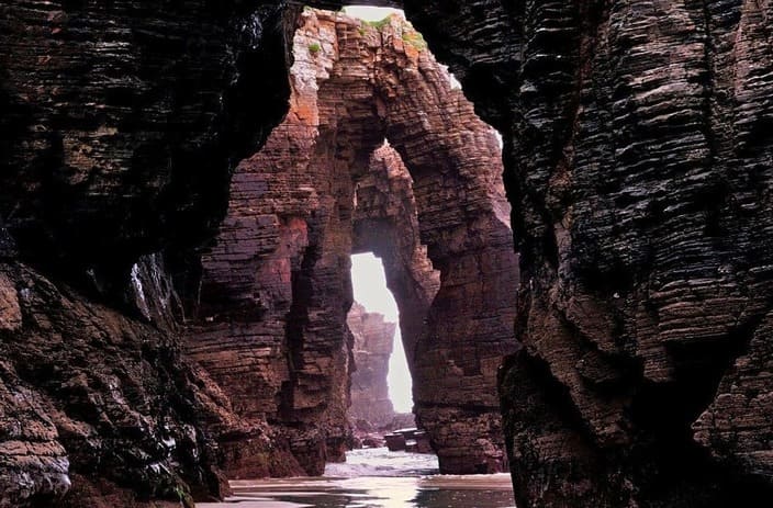 ¿Cómo saber si puedo reservar o no para visitar la playa de las Catedrales?