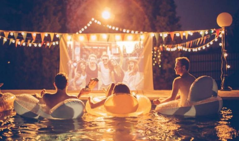 8 películas veraniegas perfectas para despedir las vacaciones