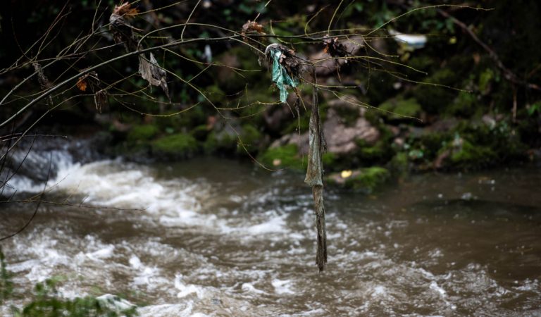 Sancionan al municipio de San Cibrao das Viñaspor vertidos al río Barbaña