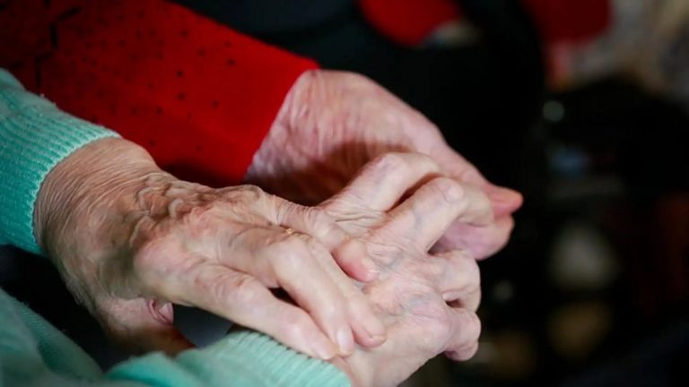 Baleares pide vacunación para entrar en residencias