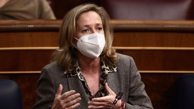 Vox pide que Calviño explique la autorización de la OPA de IFM sobre Naturgy