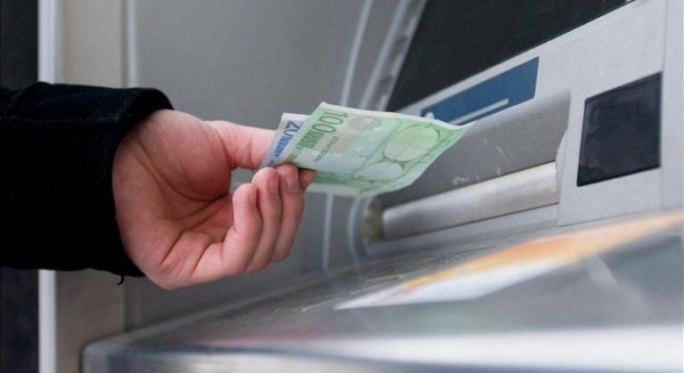 Casi 1,2 millones de personas no tienen punto de acceso al efectivo en su municipio