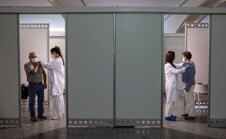 Casi la mitad de municipios valencianos suman contagios durante esta semana