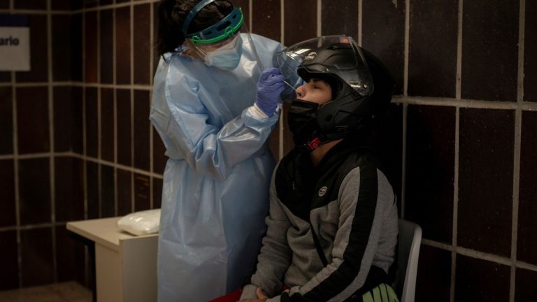 Castilla y León suma 473 positivos, cinco fallecidos en hospitales y 26 altas