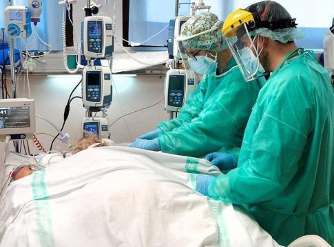 Castilla y León suma 345 positivos hasta los 300.848 casos y cinco fallecidos