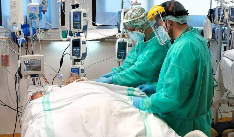 Castilla y León suma 345 positivos hasta los 300.848 casos y cinco fallecidos