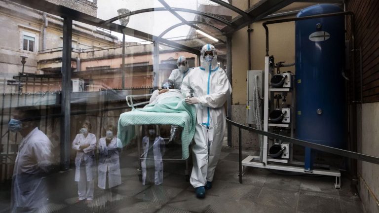 Castilla y León suma 424 positivos, cinco fallecidos en hospitales y 29 altas