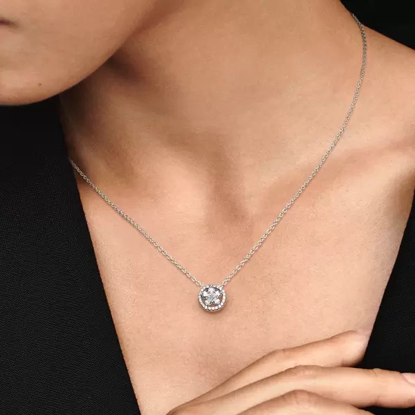 Collar Copos de Nieve Brillantes