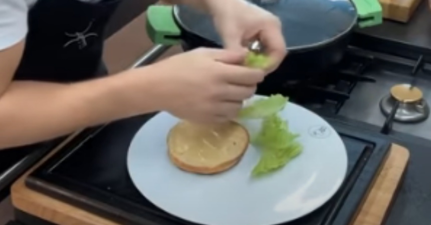 Cómo hacer la McJordi de pollo de Jordi Cruz