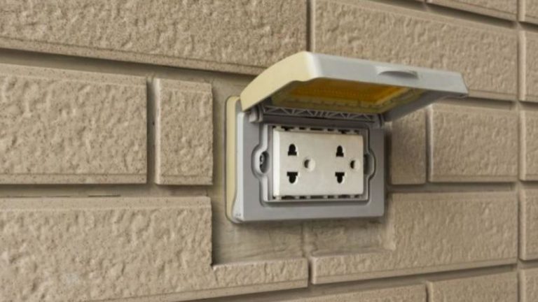 Cómo instalar un enchufe paso a paso