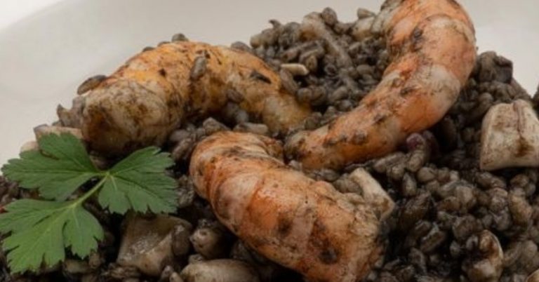 El arroz negro de Arguiñano que supera a la paella de Chicote