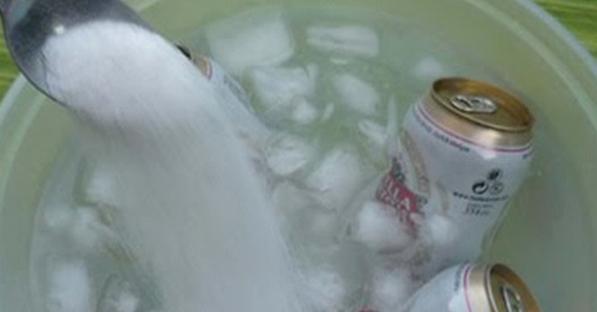 El truco para enfriar cervezas en un tiempo récord