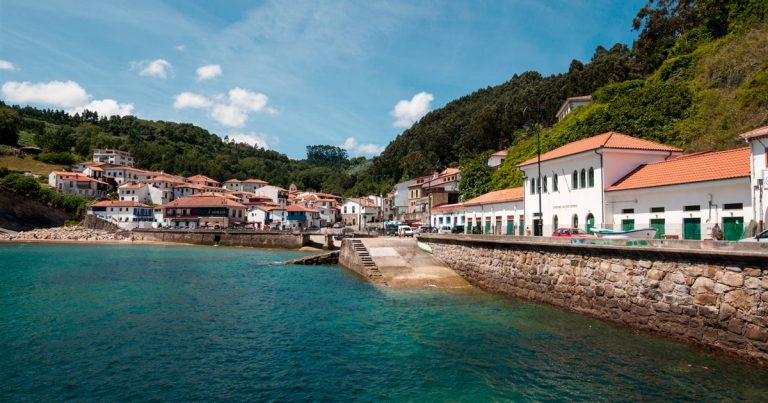 Estos son los siete pueblos de España con playa más bonitos