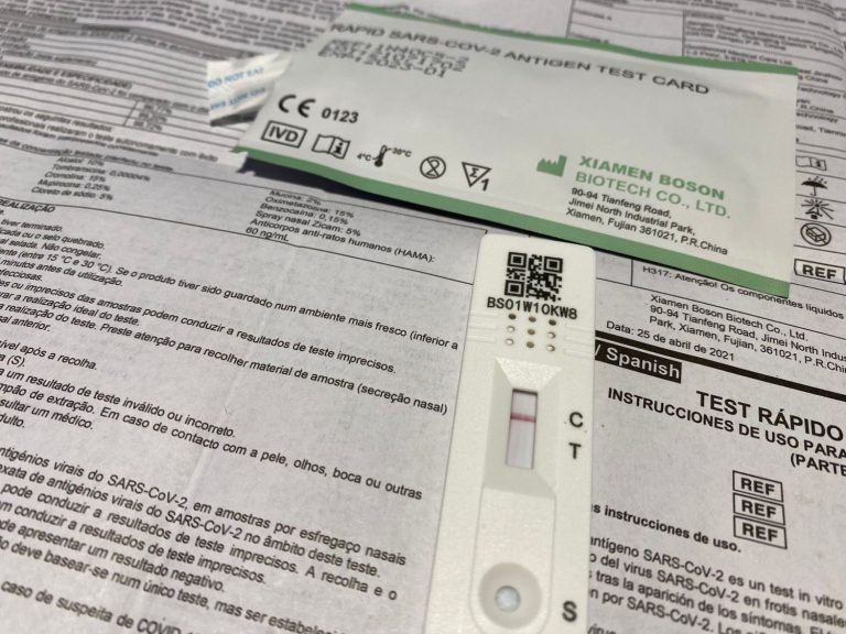 Las farmacias de Aragón pueden realizar test de antígenos para obtener el pasaporte COVID