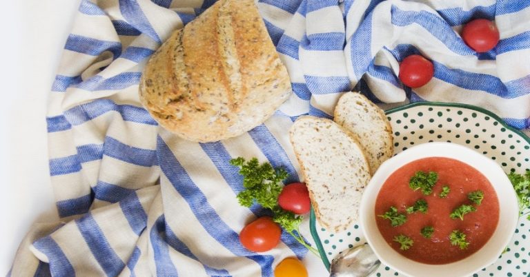 Gazpacho: este es el pan que debes utilizar para la receta