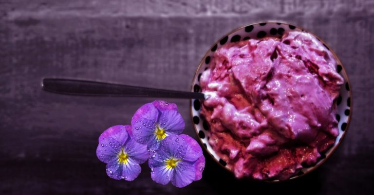 Helado de violeta: cómo se hace y a qué sabe